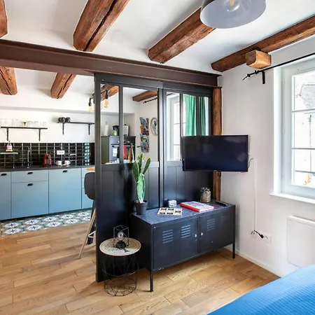 Hyper Centre The Factory